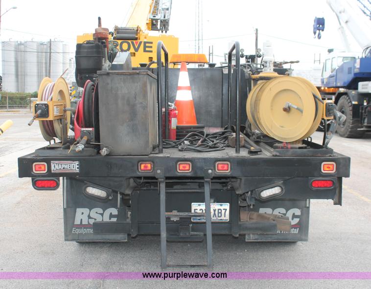 image for item H8408 2008 Ford F550 XL Super Duty flatbed service truck