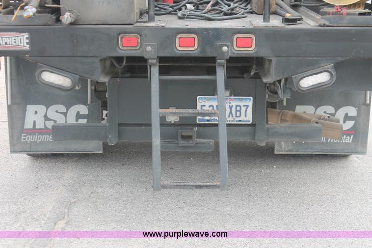 image for item H8408 2008 Ford F550 XL Super Duty flatbed service truck