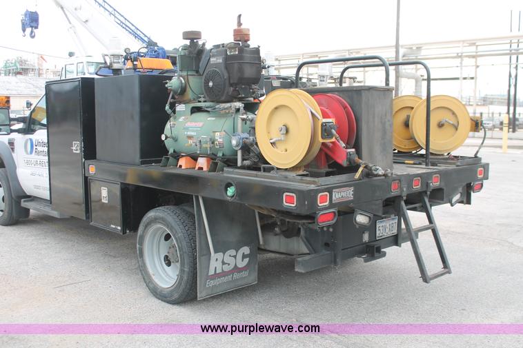 image for item H8408 2008 Ford F550 XL Super Duty flatbed service truck