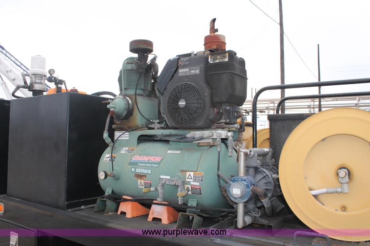 image for item H8408 2008 Ford F550 XL Super Duty flatbed service truck