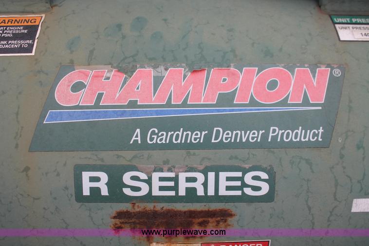 image for item H8408 2008 Ford F550 XL Super Duty flatbed service truck