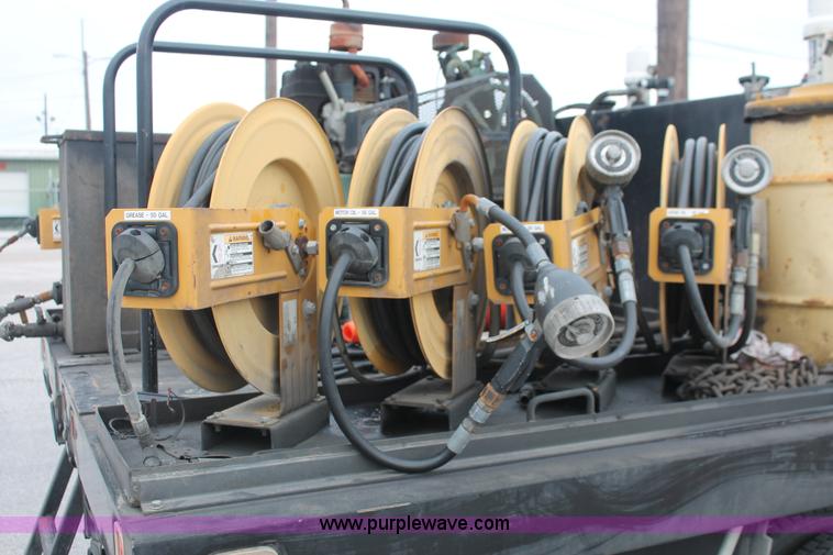 image for item H8408 2008 Ford F550 XL Super Duty flatbed service truck