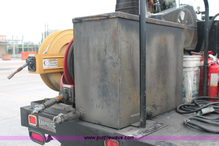 image for item H8408 2008 Ford F550 XL Super Duty flatbed service truck