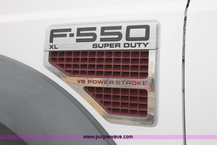 image for item H8408 2008 Ford F550 XL Super Duty flatbed service truck