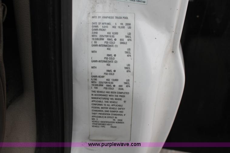 image for item H8408 2008 Ford F550 XL Super Duty flatbed service truck