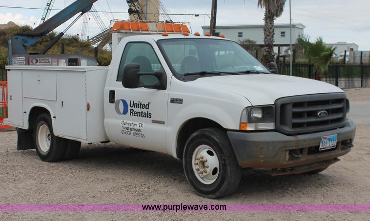 image for item H8409 2004 Ford F350 XL Super Duty utility truck