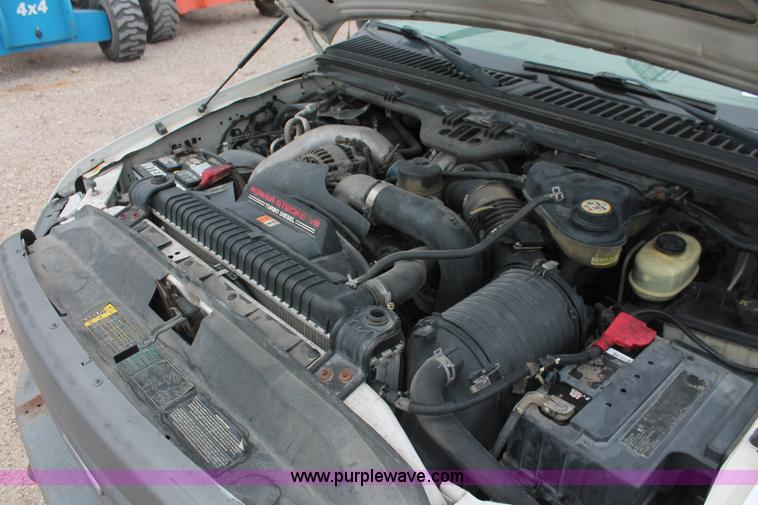 image for item H8409 2004 Ford F350 XL Super Duty utility truck