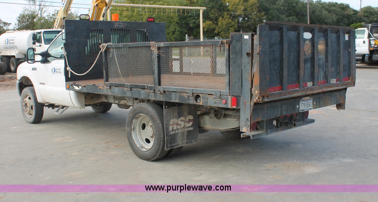 image for item H8411 2004 Ford F450 Super Duty XL stake truck
