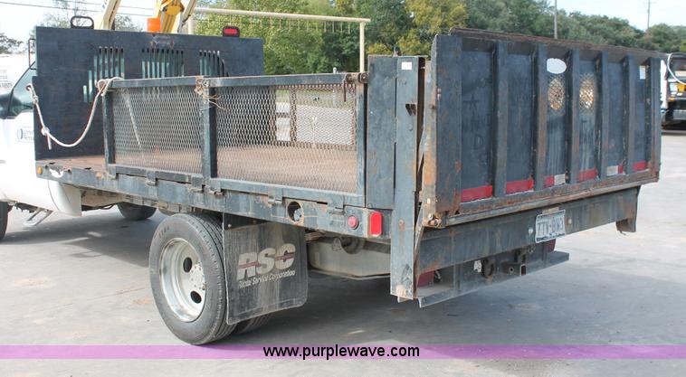 image for item H8411 2004 Ford F450 Super Duty XL stake truck