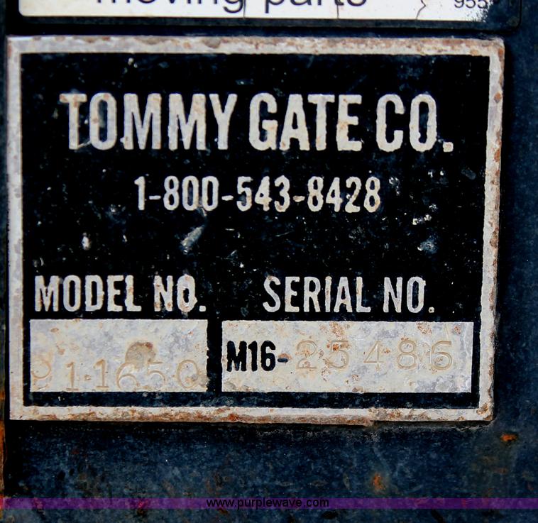 image for item H8411 2004 Ford F450 Super Duty XL stake truck