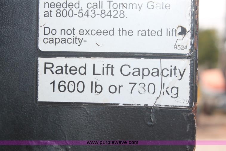 image for item H8411 2004 Ford F450 Super Duty XL stake truck