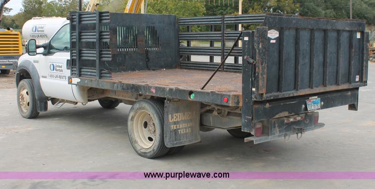 image for item H8412 2005 Ford F450 Super Duty XL stake truck