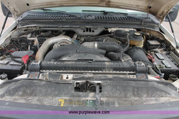 image for item H8412 2005 Ford F450 Super Duty XL stake truck