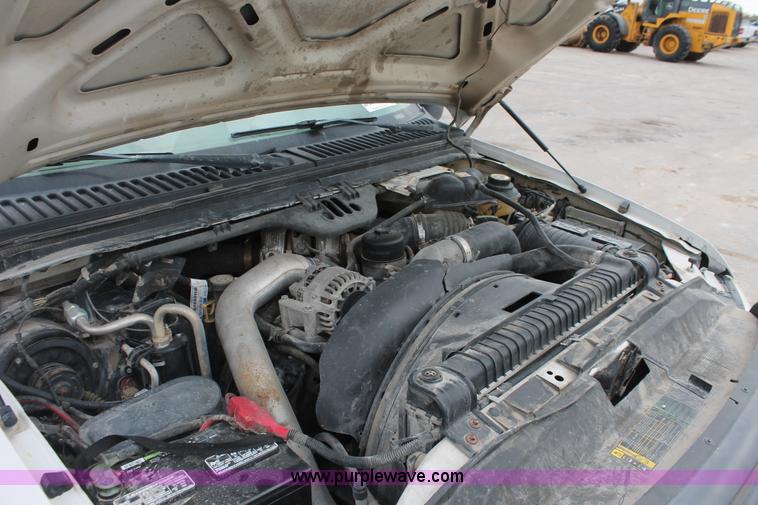 image for item H8412 2005 Ford F450 Super Duty XL stake truck