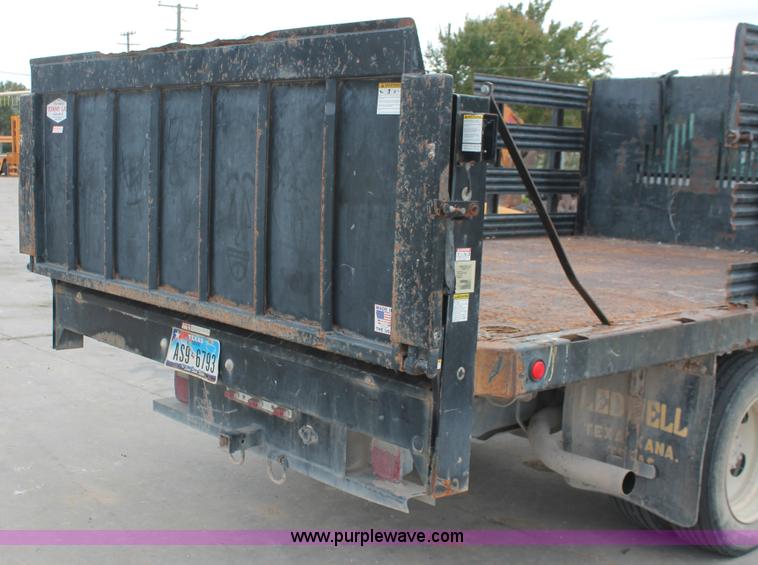 image for item H8412 2005 Ford F450 Super Duty XL stake truck