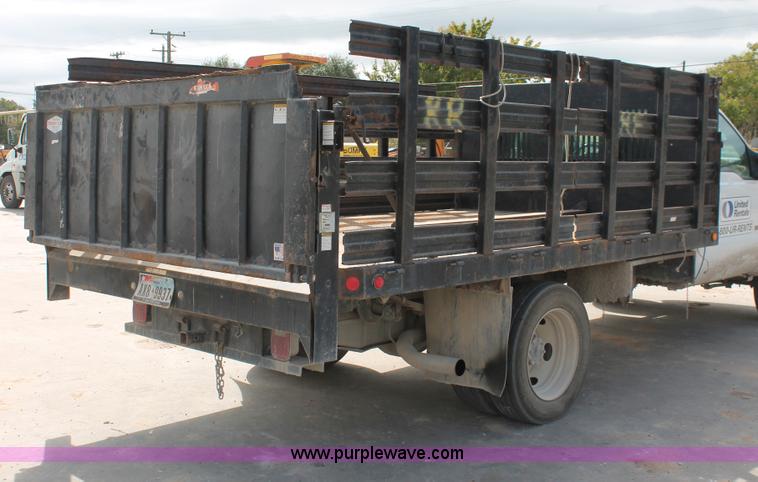 image for item H8413 2004 Ford F450 Super Duty XL stake truck