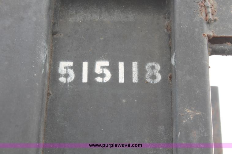 image for item H8413 2004 Ford F450 Super Duty XL stake truck