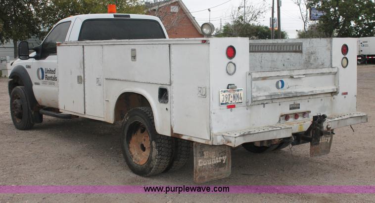 image for item H8415 2007 Ford F550 Super Duty XL utility truck
