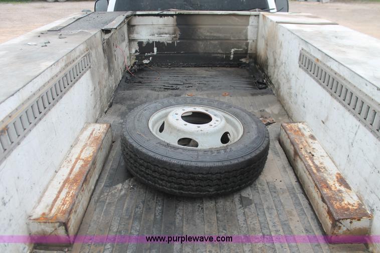 image for item H8415 2007 Ford F550 Super Duty XL utility truck