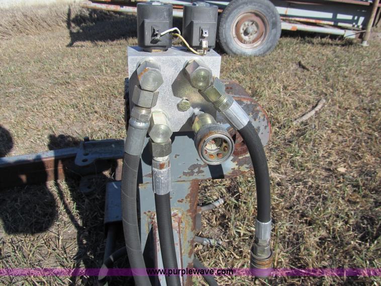 image for item AR9133 Bale unroller attachment