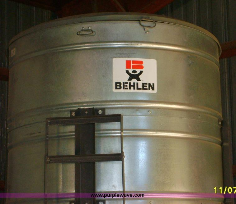 Behlen cone bottom grain bin in Goddard, KS Item C1663 sold Purple Wave