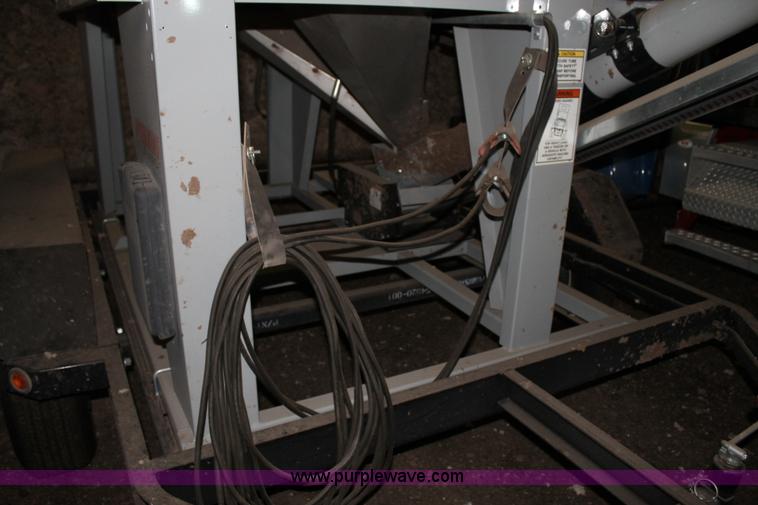 image for item C3615 CrustBuster Tote E 90782400 two box seed tote