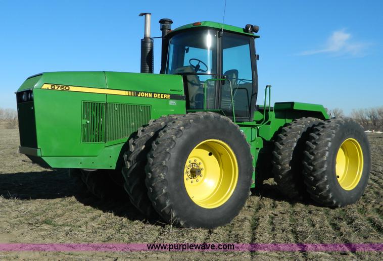 image for item D6072 1990 John Deere 8760 4WD tractor