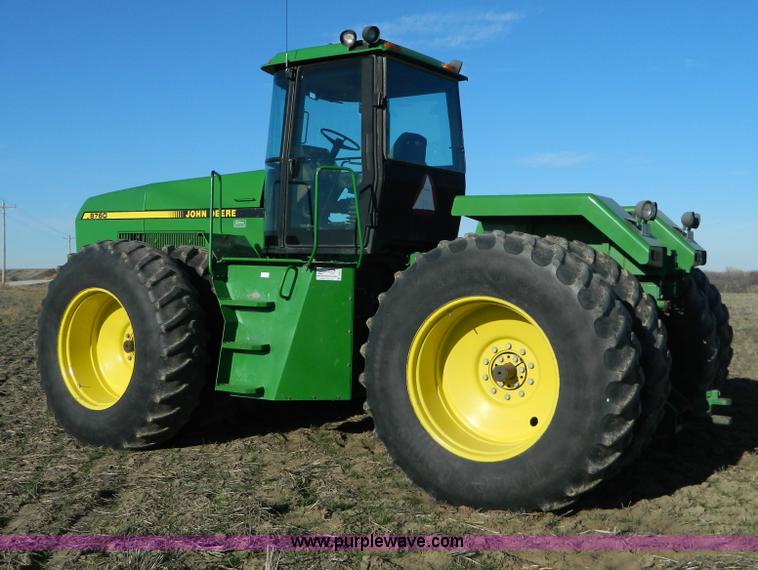 image for item D6072 1990 John Deere 8760 4WD tractor