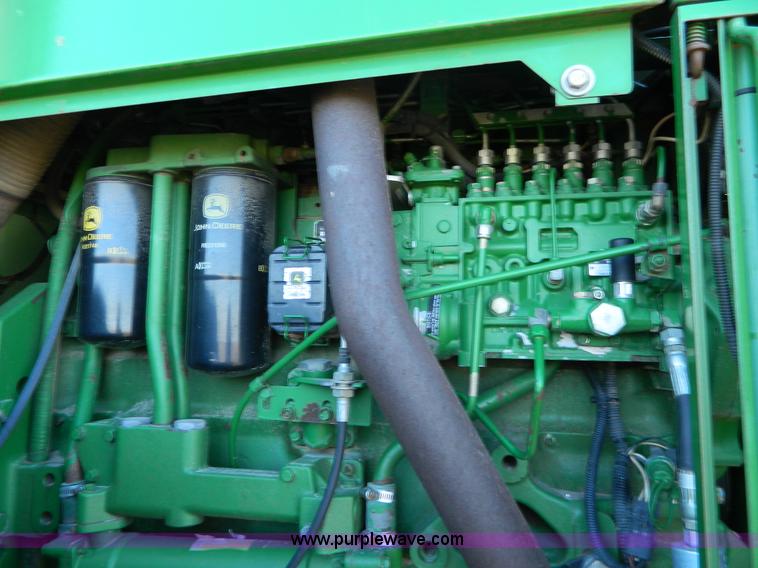 image for item D6072 1990 John Deere 8760 4WD tractor
