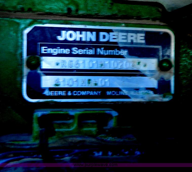 image for item D6072 1990 John Deere 8760 4WD tractor