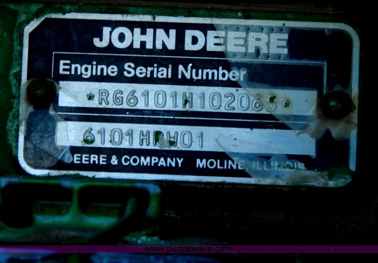 image for item D6072 1990 John Deere 8760 4WD tractor