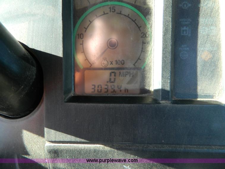 image for item D6072 1990 John Deere 8760 4WD tractor