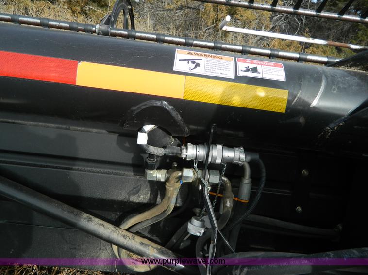 image for item D6075 2008 MacDon FD70 40' flex draper head