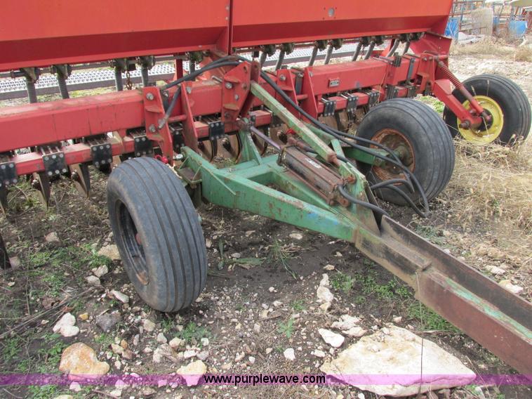 image for item F5445 Sunflower 9410 15' grain drill