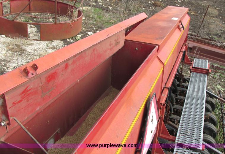 image for item F5445 Sunflower 9410 15' grain drill