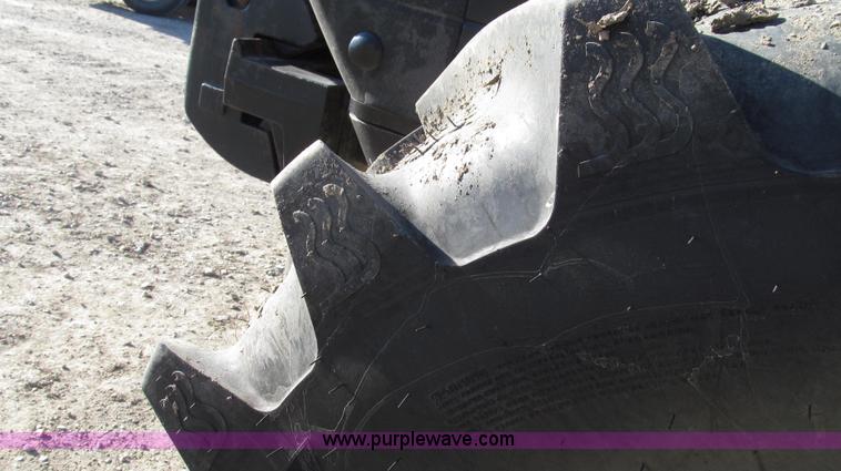 image for item G2186 1999 Case IH MX270 Magnum MFWD tractor