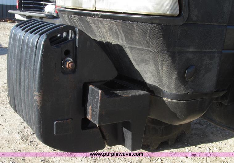 image for item G2186 1999 Case IH MX270 Magnum MFWD tractor