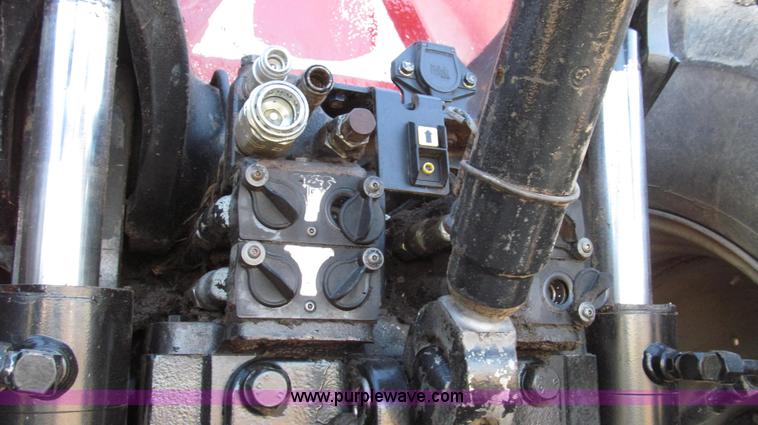 image for item G2186 1999 Case IH MX270 Magnum MFWD tractor