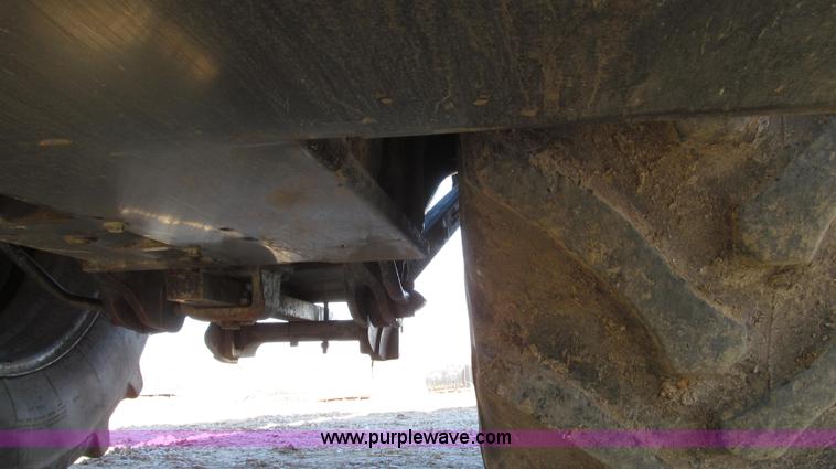 image for item G2186 1999 Case IH MX270 Magnum MFWD tractor