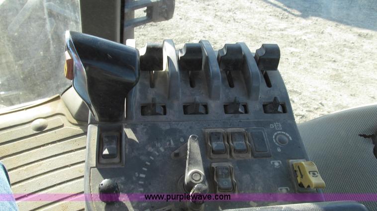 image for item G2186 1999 Case IH MX270 Magnum MFWD tractor