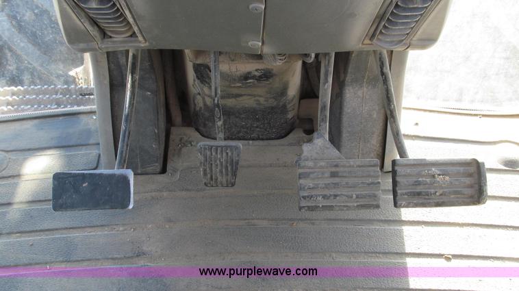 image for item G2186 1999 Case IH MX270 Magnum MFWD tractor