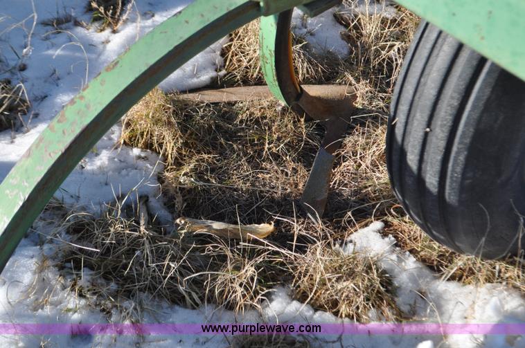 image for item G6198 John Deere 1610 chisel