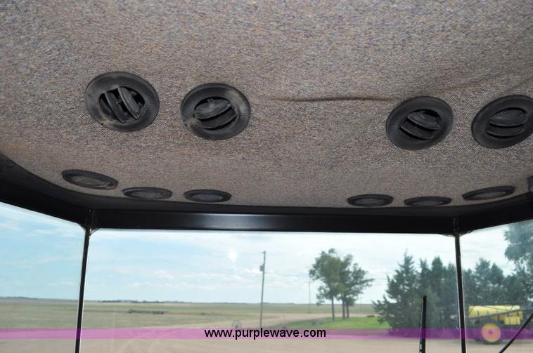 image for item G6201 1995 New Holland 9280 4WD tractor