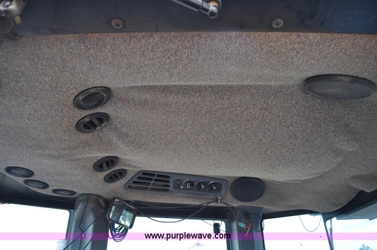 image for item G6201 1995 New Holland 9280 4WD tractor