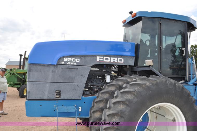 image for item G6201 1995 New Holland 9280 4WD tractor