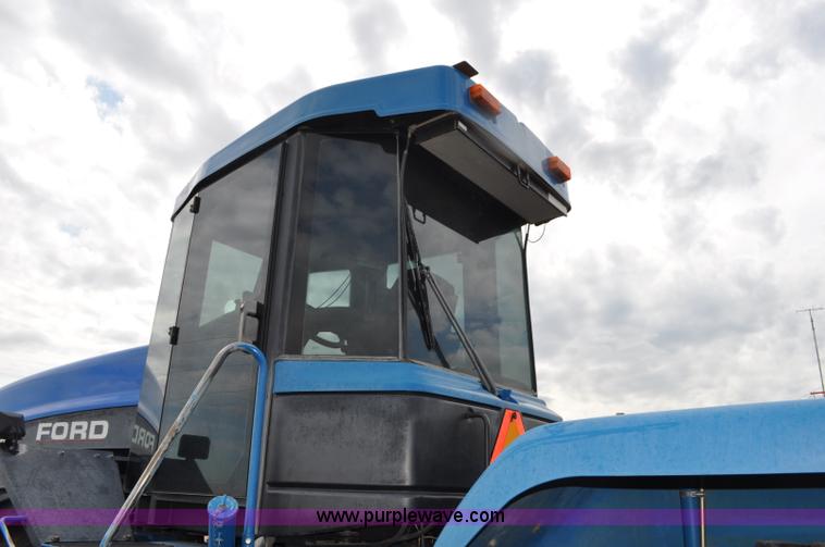 image for item G6201 1995 New Holland 9280 4WD tractor