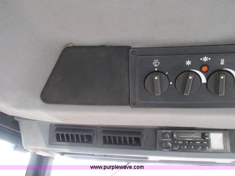 image for item G9384 1990 Case IH 5140 tractor