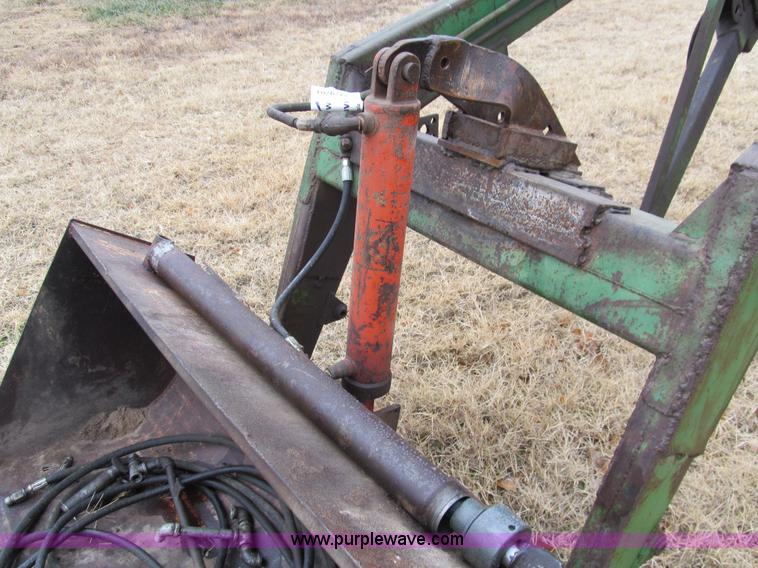 image for item G9701 John Deere 46 loader
