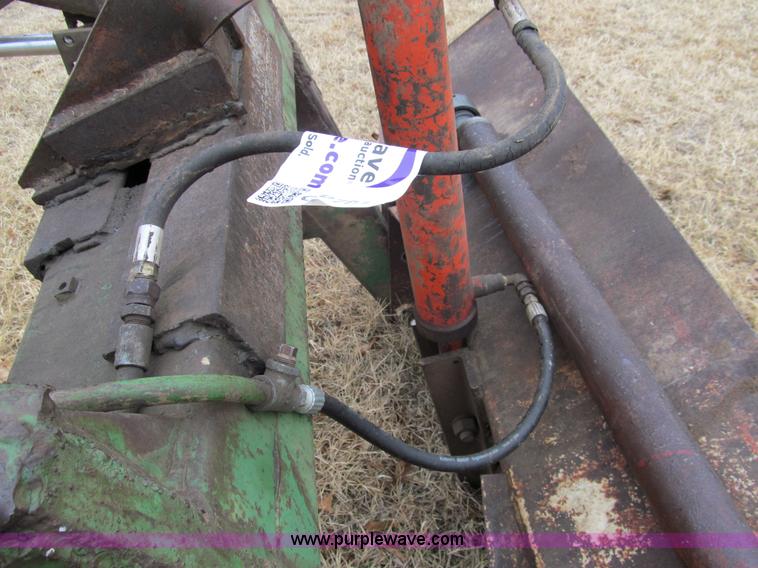 image for item G9701 John Deere 46 loader