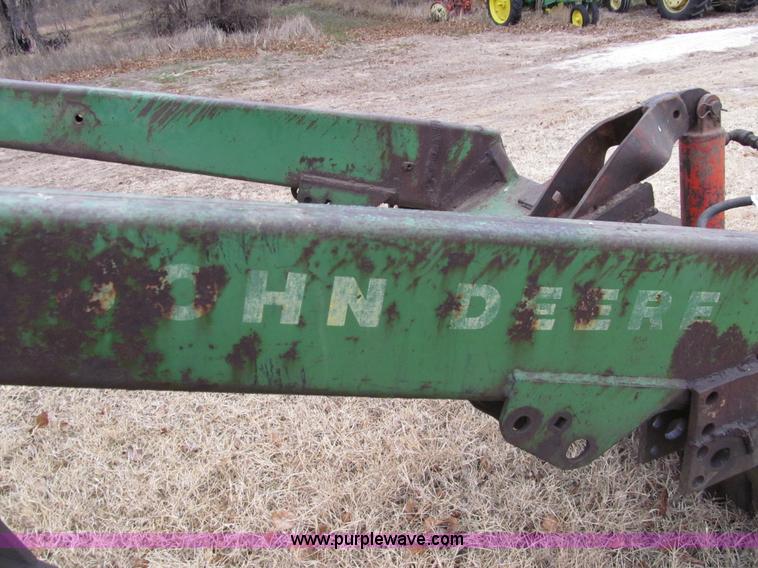 image for item G9701 John Deere 46 loader